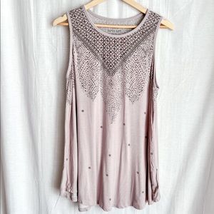 Torrid super soft feather print tank top